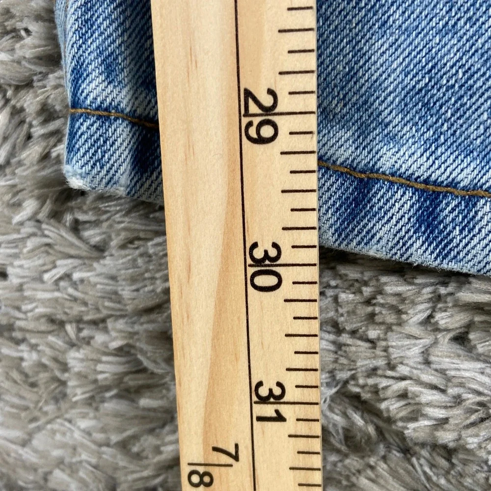 Levis measurements waist